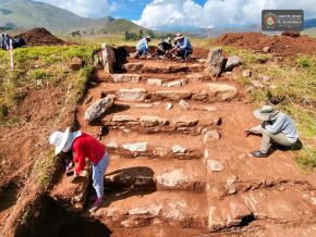 Un equipo de investigadores peruanos, encabezado por el arqueólogo Edison Mendoza, descubrió un centro ceremonial de 3,000 años de antigüedad en la provincia de Andahuaylas, en Apurímac. Foto: Edison Mendoza