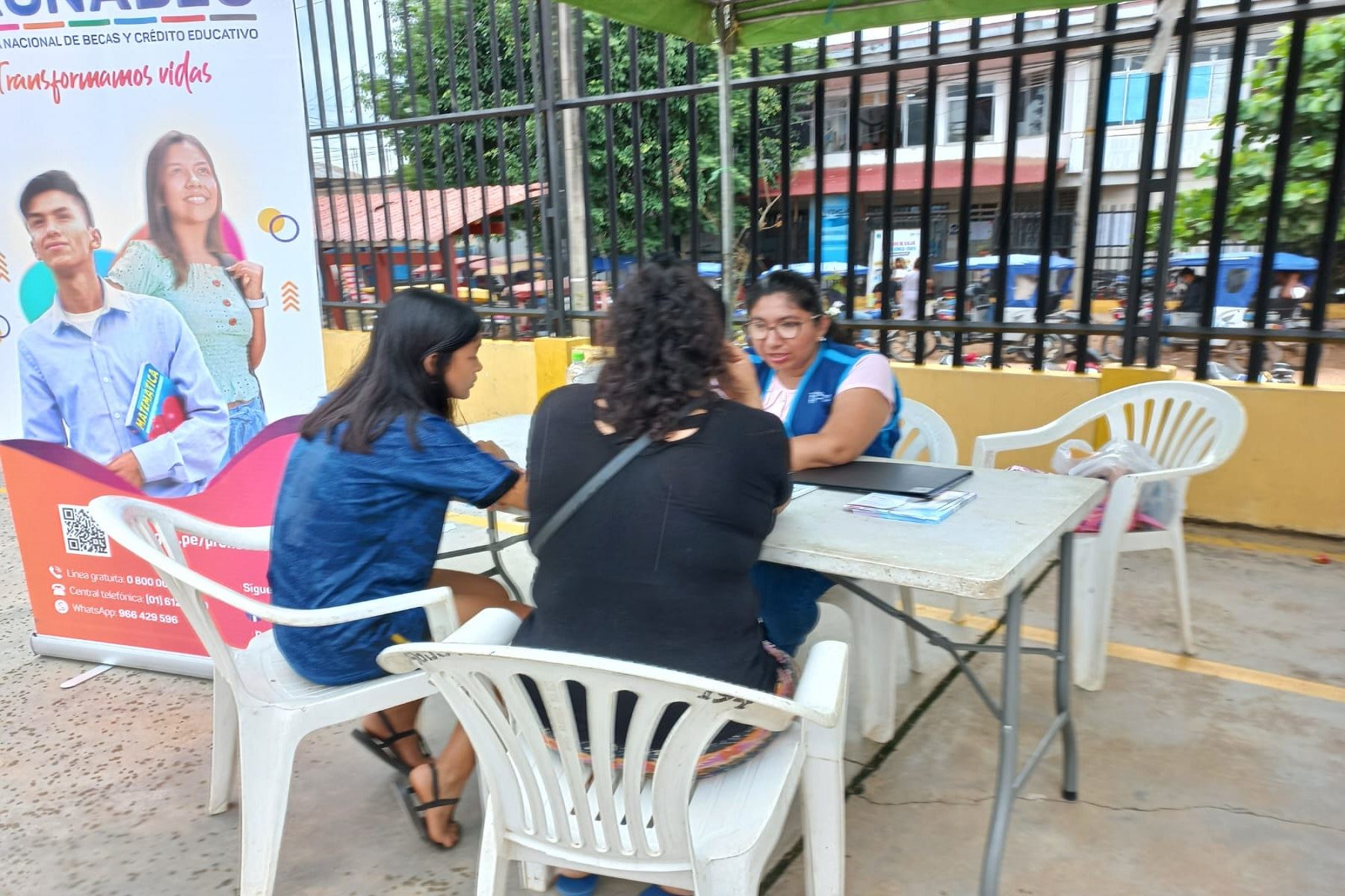Juntos realiza primera campaña de atención integral de salud para adolescentes en Ucayali