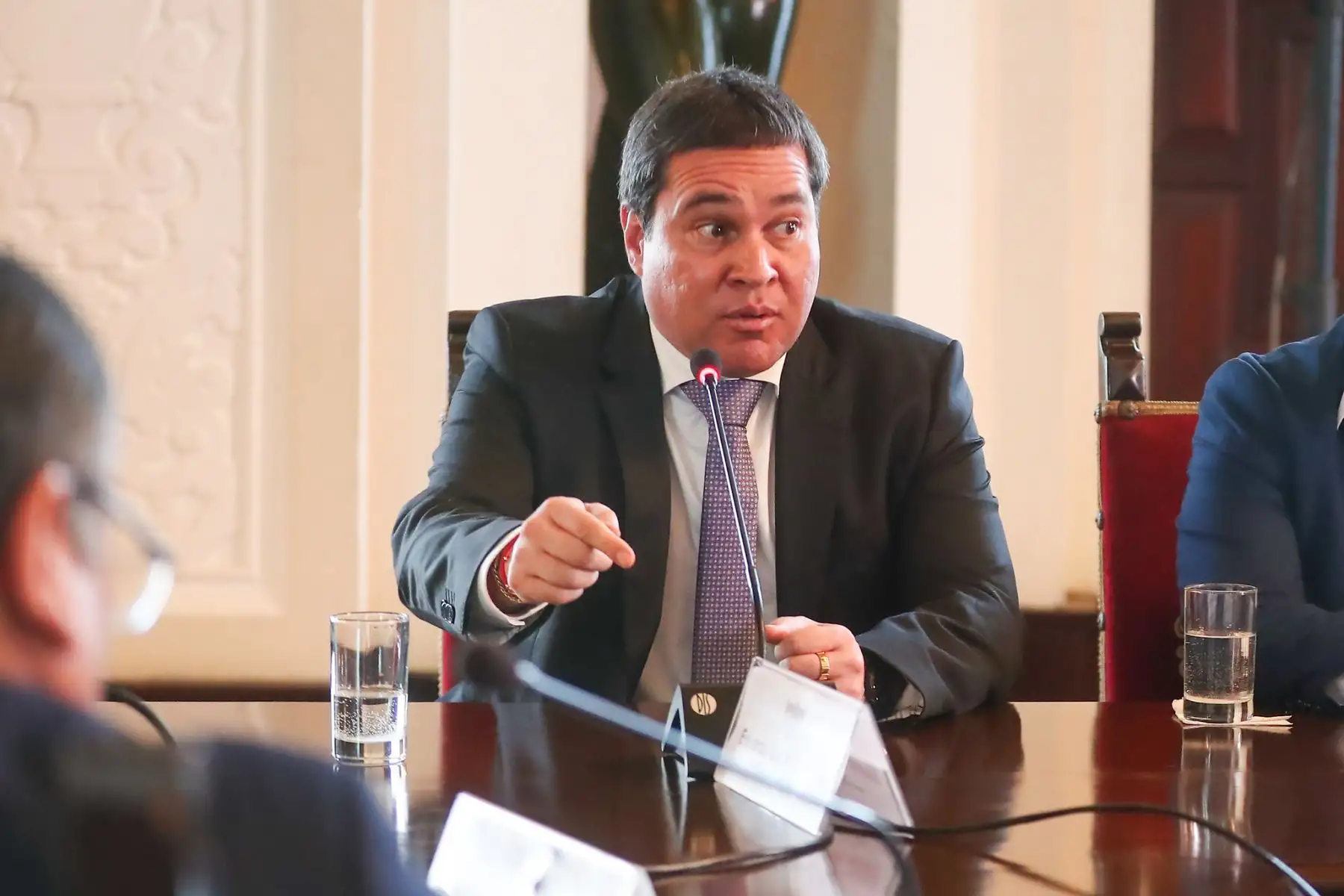 La presidenta de la república, Dina Ercilia Boluarte Zegarra, sostuvo una reunión de trabajo con el alcalde de la Municipalidad de San Miguel, Eduardo Bless Cabrejas.
Foto: ANDINA/Prensa Presidencia