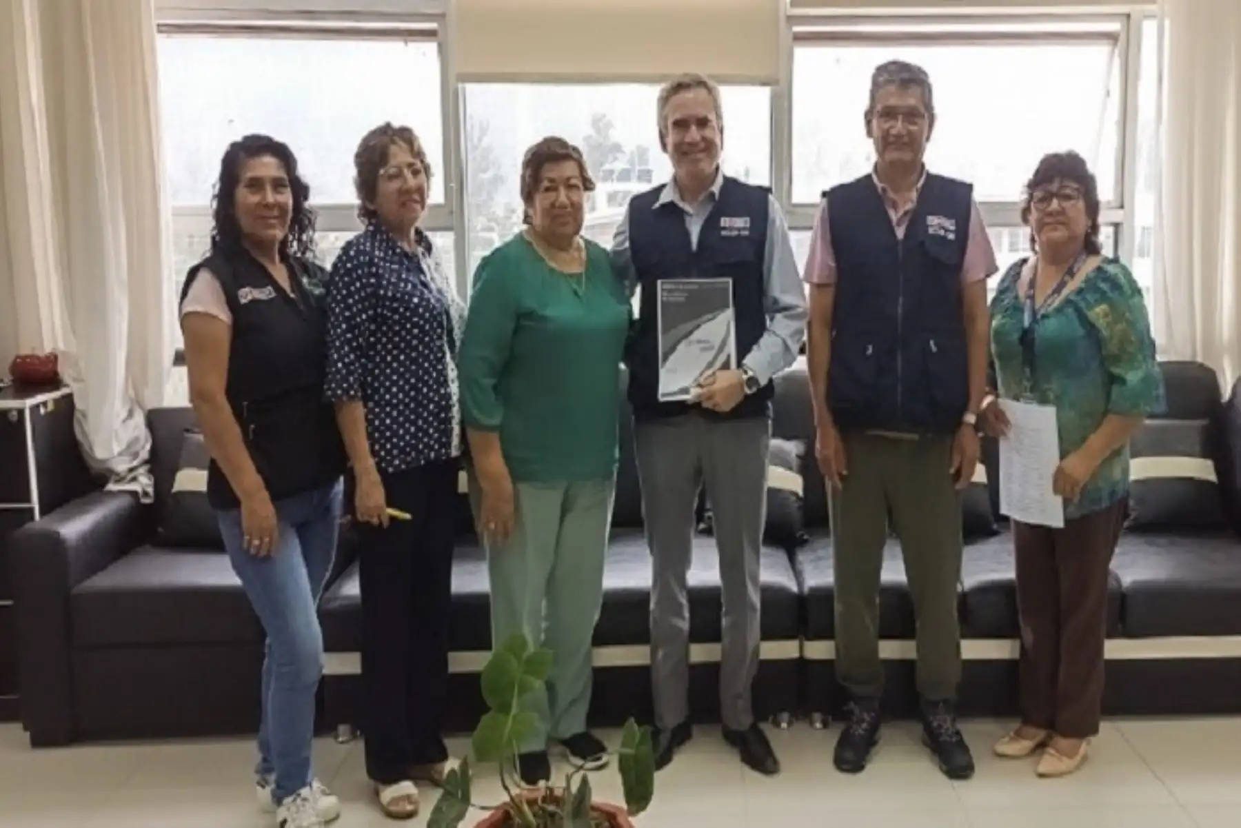 tAdemás, se estableció una mesa para abordar la problemática de la salud mental en la región Huánuco.