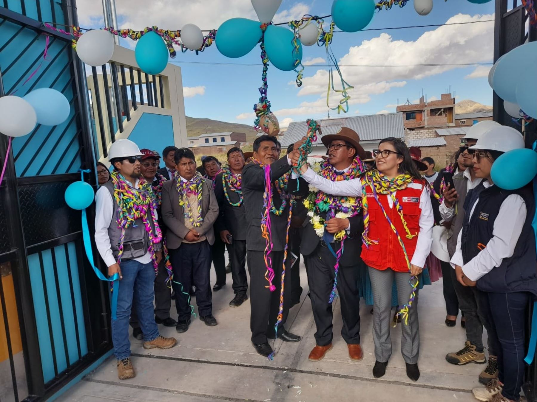 Inauguran nuevas instalaciones de la IE Chilahuito en Lampa, región Puno.