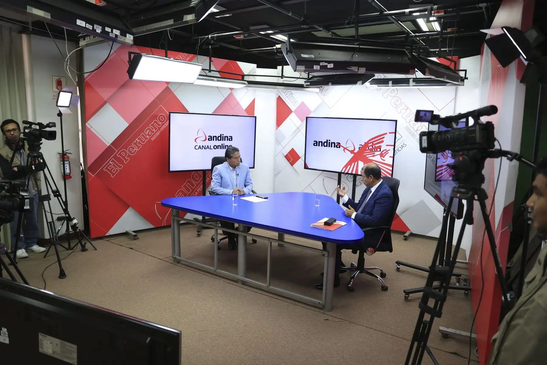 Entrevista al ministro de Trabajo Daniel Maurate en Andina al Día sobre acciones para impulsar el empleo y la lucha contra la informalidad en el Perú. Foto: ANDINA/Jhonel Rodríguez Robles