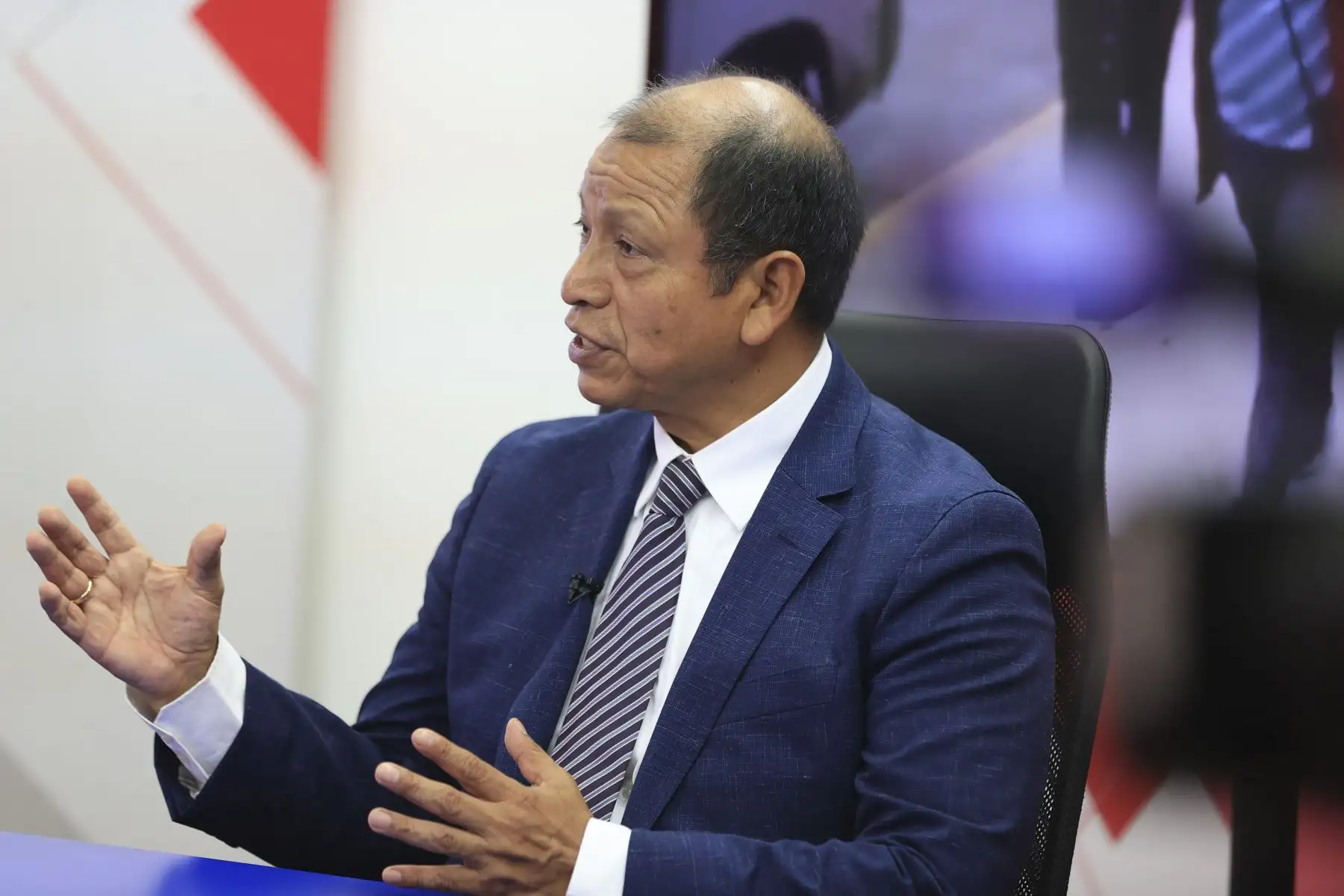 Entrevista al ministro de Trabajo Daniel Maurate en Andina al Día sobre acciones para impulsar el empleo y la lucha contra la informalidad en el Perú. Foto: ANDINA/Jhonel Rodríguez Robles