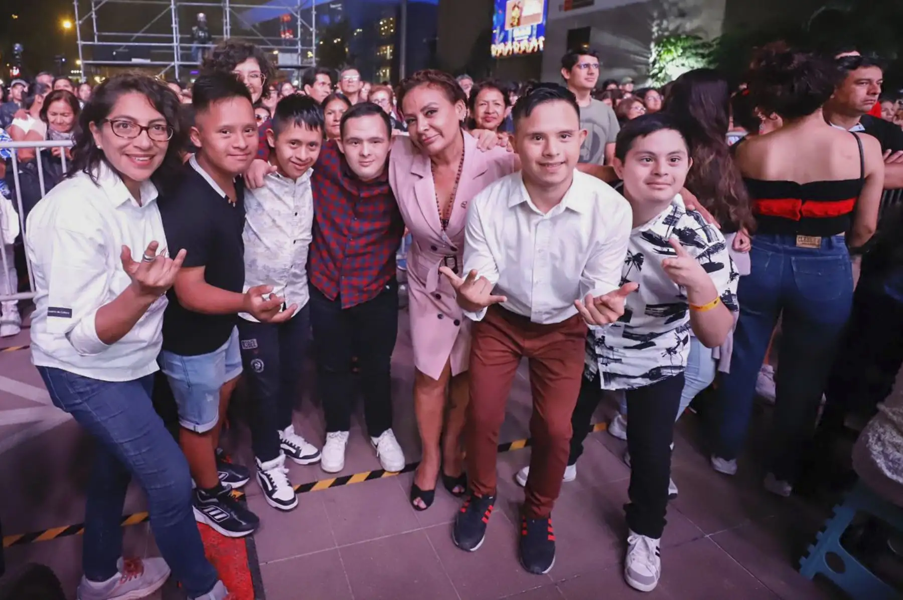 Las cinco presentaciones fueron accesibles, enfoque que el área de Públicos del Gran Teatro Nacional aplica desde hace tres años para ofrecer una experiencia musical absoluta a peruanos con discapacidad física, visual y/o auditiva.
Foto: ANDINA/MINCUL