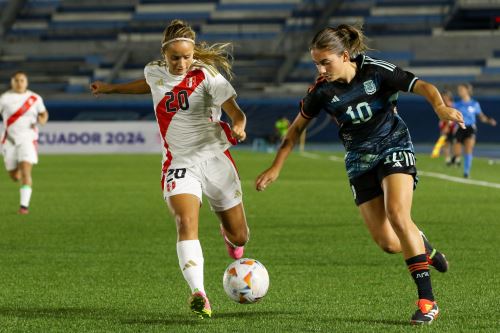 La selección peruana de fútbol femenino sub-20 cayó ante su similar de Argentina. Foto: EFE