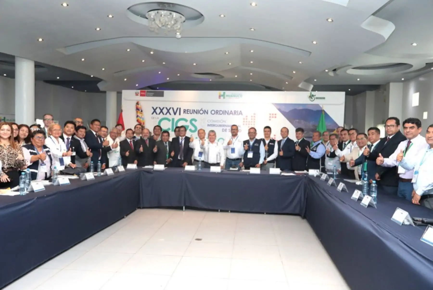 La XXXVI Reunión Ordinaria de la Comisión Intergubernamental de Salud (CIGS) culminó tras dos días de intensas jornadas de trabajo con la firma de un acta en donde el Ministerio de Salud y los gerentes y directores regionales de salud de todo el país establecieron acuerdos y compromisos para abordar temas prioritarios.