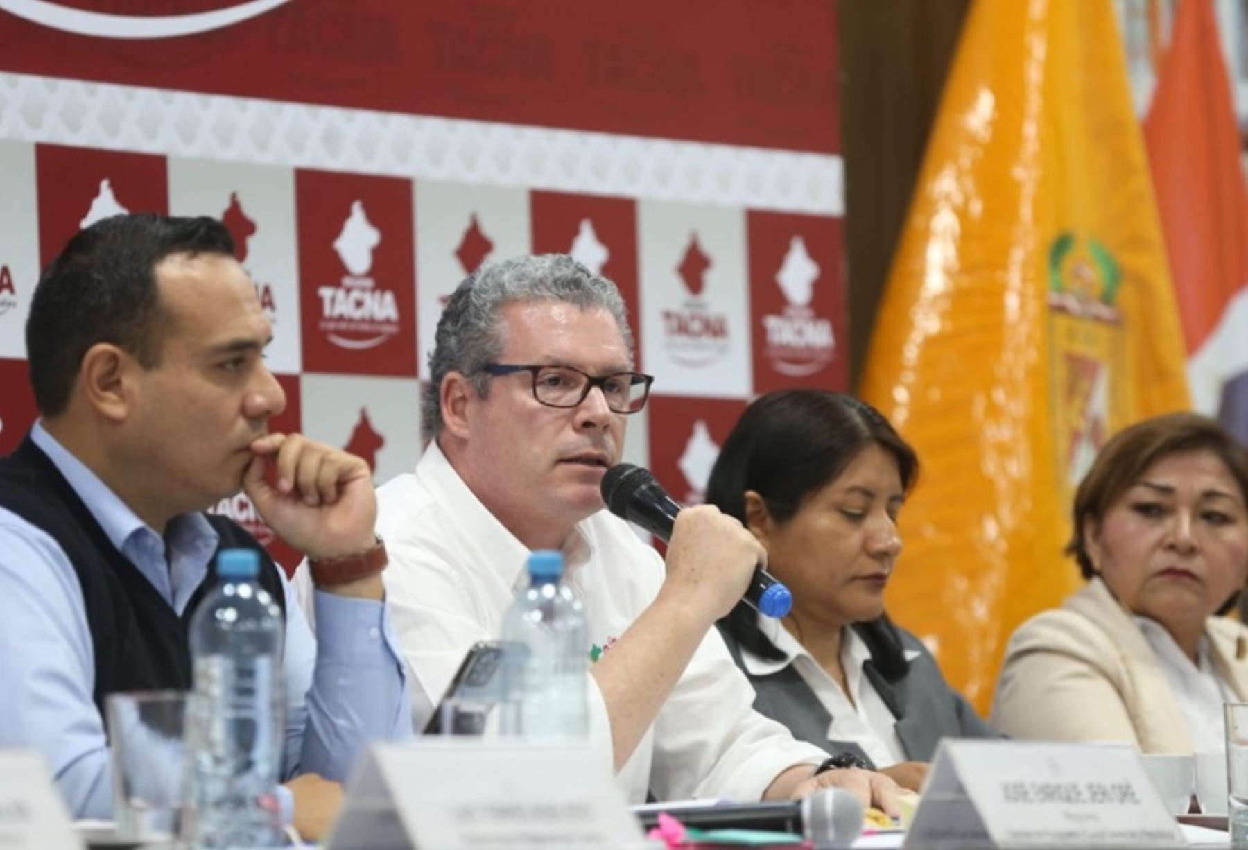 El ministro de Educación Morgan Quero anuncia que la región Tacna ocupó el primer puesto en la Evaluación Nacional de Logros de Aprendizaje 2023.