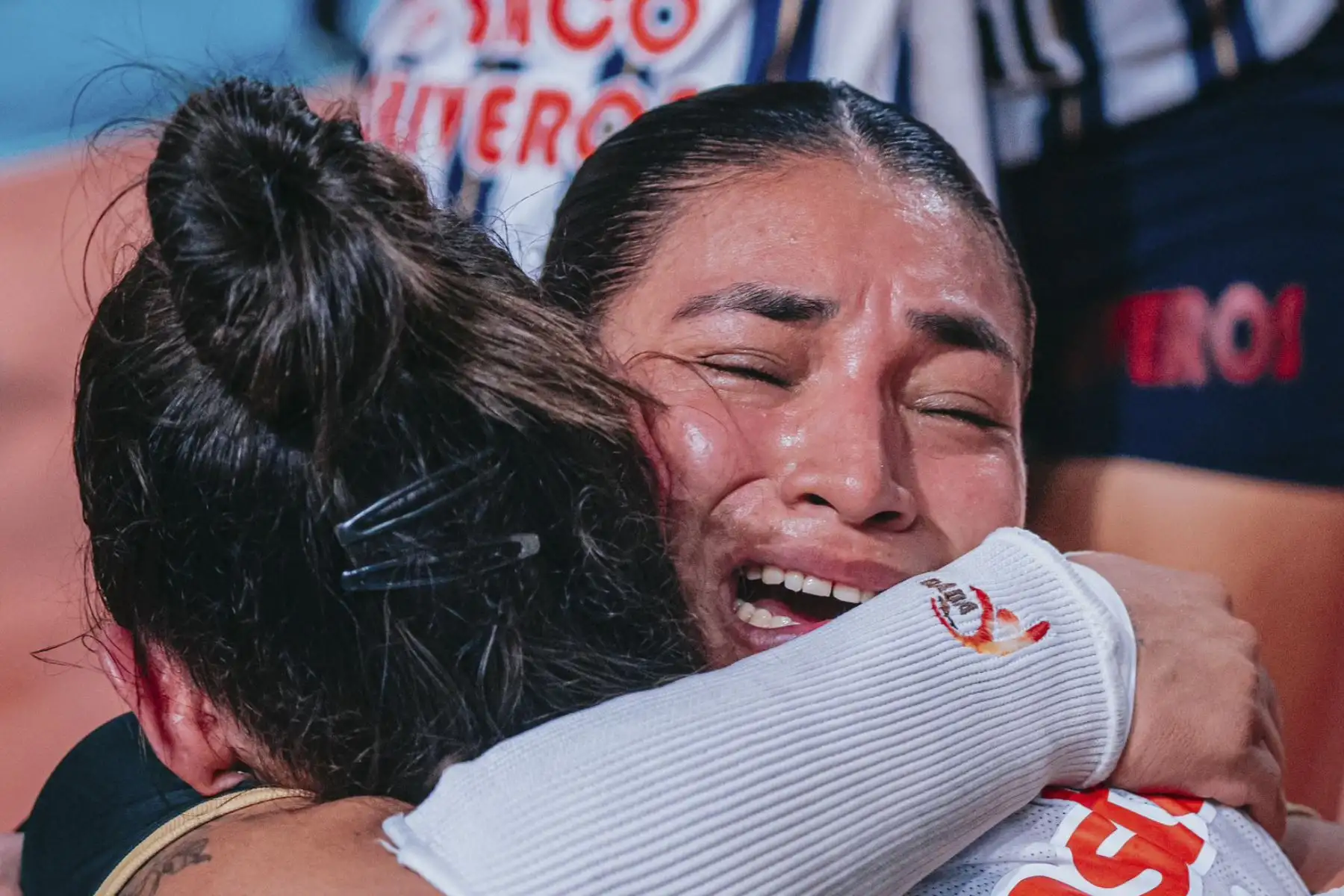 Alianza Lima se coronó campeón de la Liga Nacional Superior de Vóley al ganar este domingo 3 set a 1 a la Universidad San Martín en el partido 
