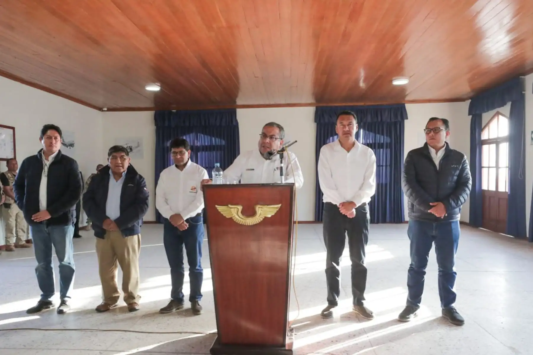 El presidente del Consejo de Ministros, Gustavo Adrianzén  informó a los medios de comunicación el resultado de la jornada de trabajo intergubernamental en Arequipa.
Foto: PCM