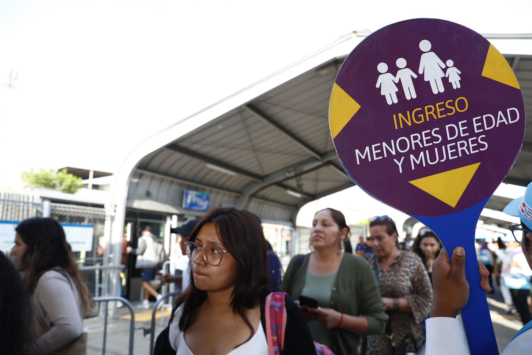 Personal de incógnito participará en plan contra acoso en buses del Metropolitano. Foto: ANDINA/Daniel Bracamonte