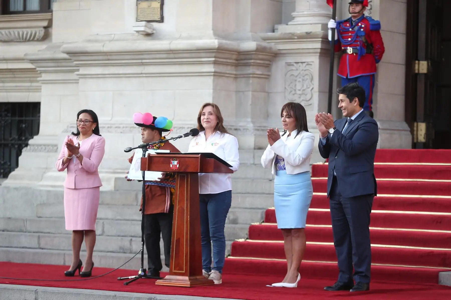 Presidenta Dina Boluarte participa en la entrega de carnets a usuarios del MIMP Conadis.
Foto: ANDINA/Prensa Presidencia