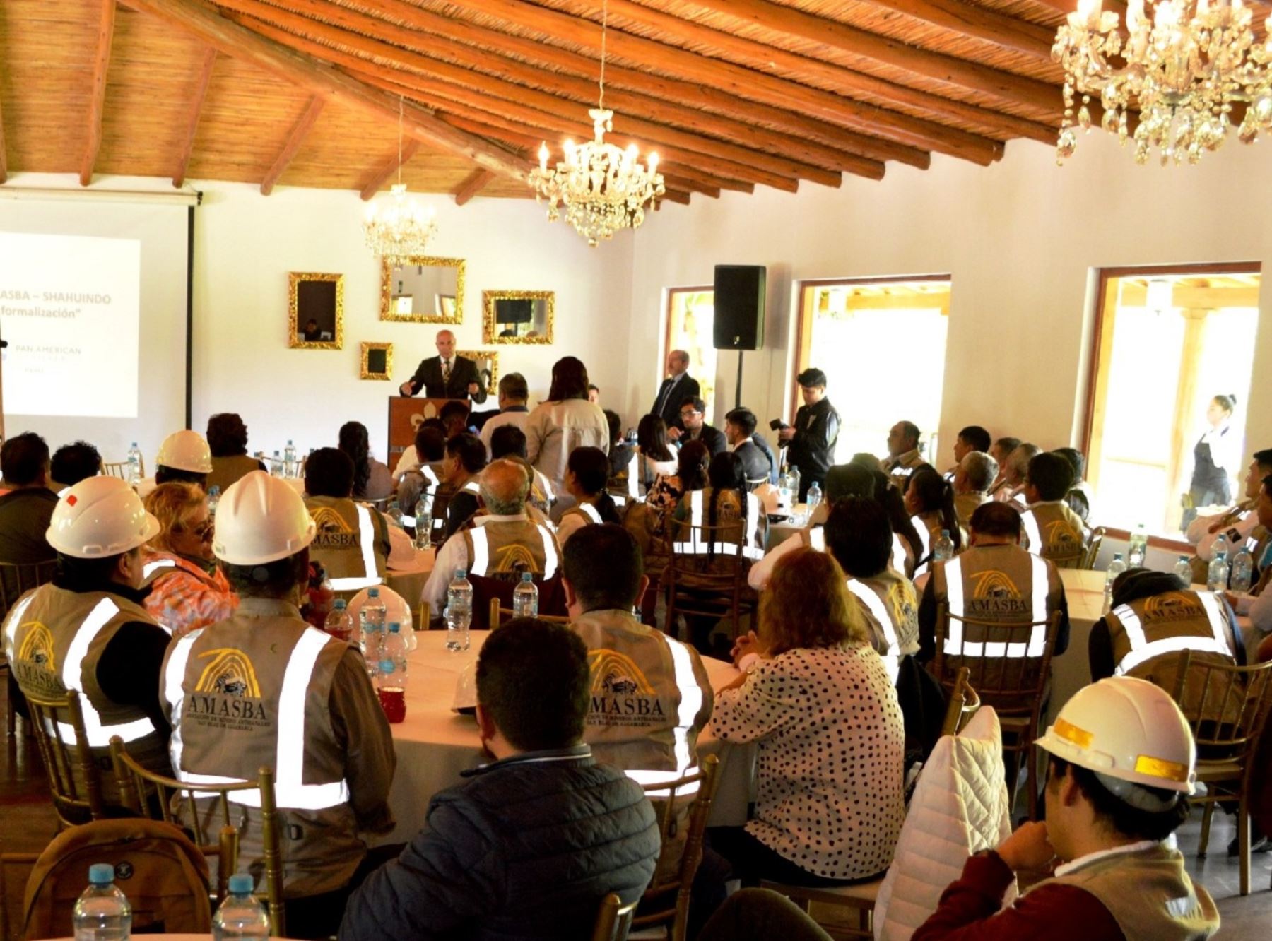 Más de 100 mineros artesanales de Algamarca, ubicado en la región Cajamarca, iniciaron el camino hacia la formalización. ANDINA/Difusión