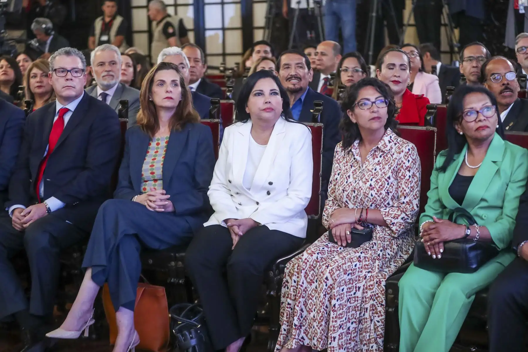 Presidenta de la República, Dina Ercilia Boluarte Zegarra, lideró la ceremonia de condecoración de la Orden del Trabajo 2024

Foto:ANDINA/Presidencia