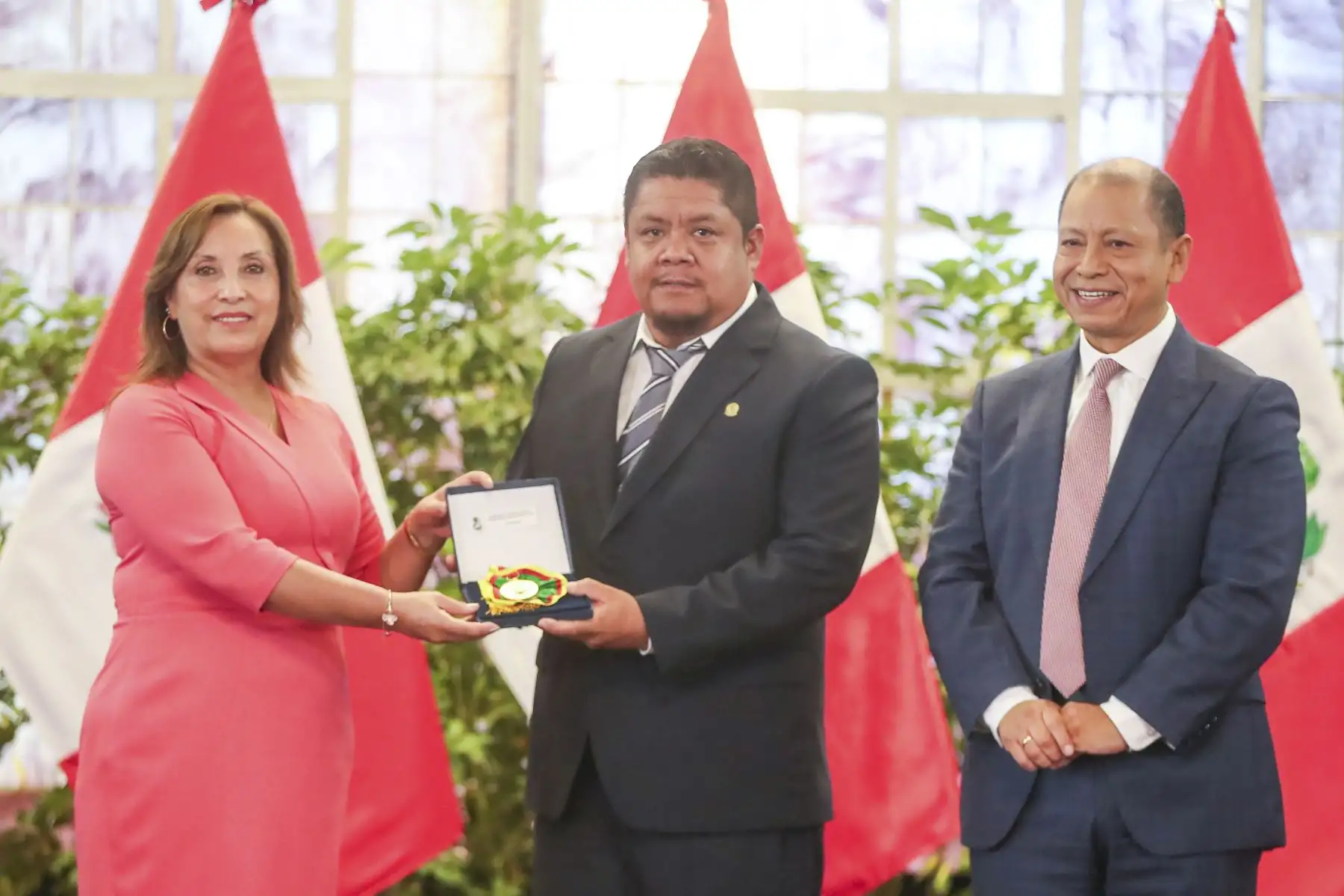 Presidenta de la República, Dina Ercilia Boluarte Zegarra, lideró la ceremonia de condecoración de la Orden del Trabajo 2024

Foto:ANDINA/Presidencia