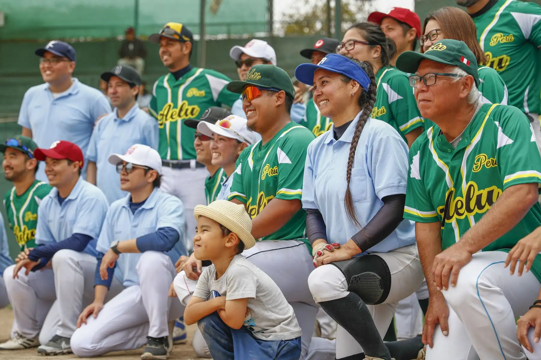 En el marco de las actividades organizadas por la cumbre Perú Apec 2024, esta tarde se premió a los ganadores del Torneo Inter Embajadas de Sófbol "Confraternidad 2024" y se celebraron 125 años de la inmigración japonesa a nuestro país. 
Foto:ANDINA/Daniel Bracamonte
