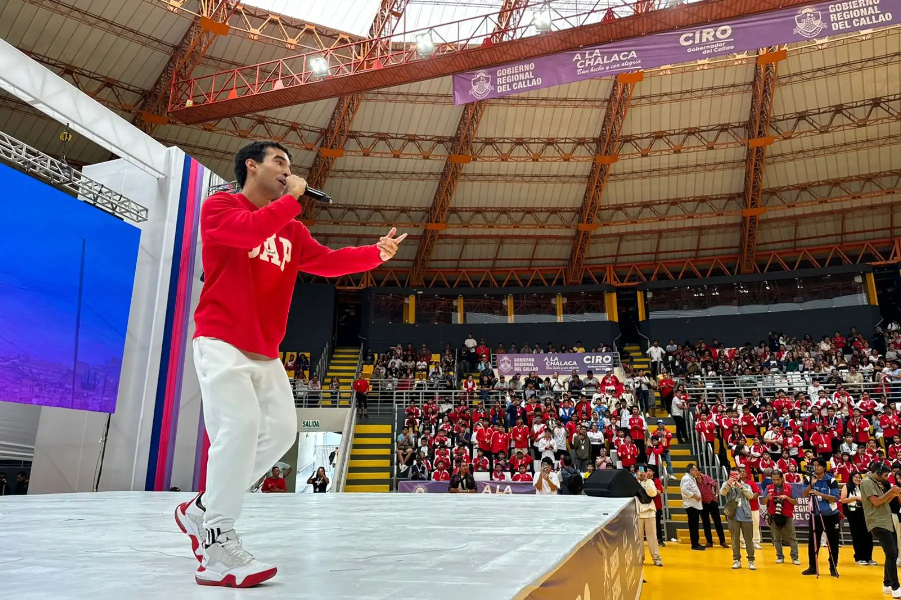 Con la participación de más de mil deportistas provenientes de 22 países, se inauguró oficialmente el Campeonato Mundial Escolar de Ajedrez FIDE–Perú 2024 en el Coliseo Miguel Grau, con la participación del ministro de Educación, Morgan Quero, y el gobernador regional del Callao, Ciro Castillo Rojo, entre otras autoridades. Foto: ANDINA/Daniel Bracamonte