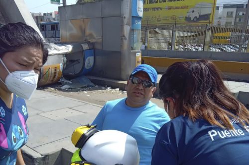 Esta imagen muestra al alcalde Espinoza tras el accidente en la Panamericana Norte. Foto: ANDINA/Difusión
