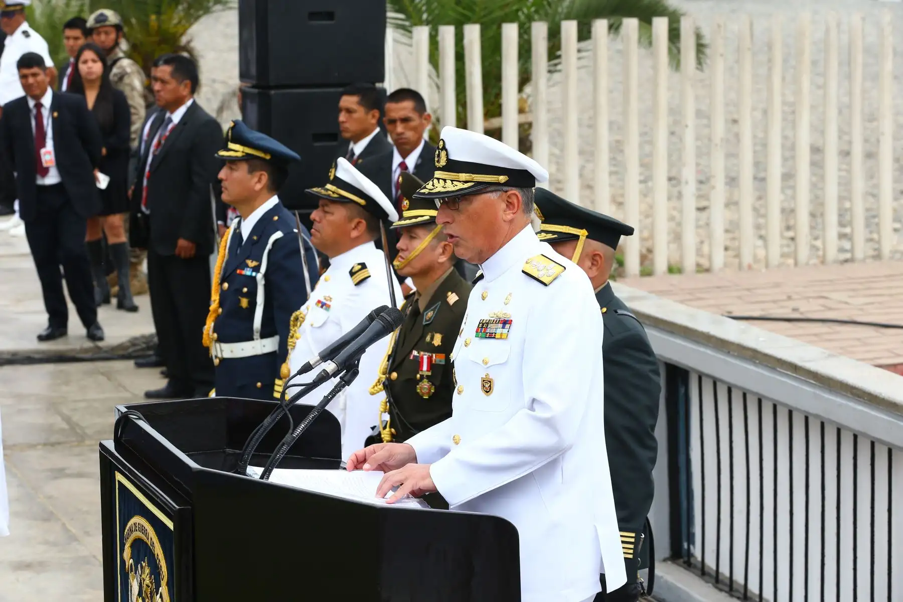 Con una ceremonia civico militar, la Marina de Guerra del Perú conmemora el 158 aniversario del Combate Naval de 2 de Mayo de 1866 en la plaza Cañón del Pueblo del Callao. La ceremonia es presidida por el Ministro de Defensa , Walter Astudillo Chávez y contó con la presencia de autoridades civiles y militares, entre ellos Comandantes Generales extranjeros.

Foto: ANDINA/Eddy Ramos