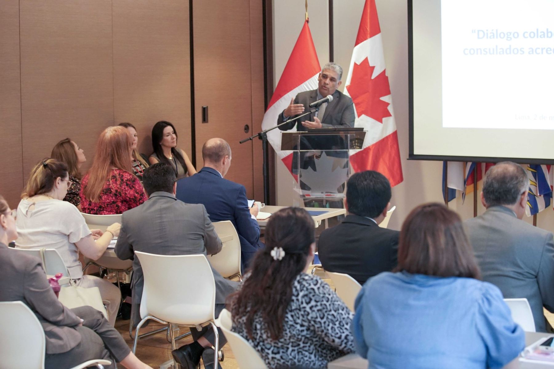 Migraciones realizó encuentro con consulados para optimizar la asistencia a extranjeros . Foto: Difusión