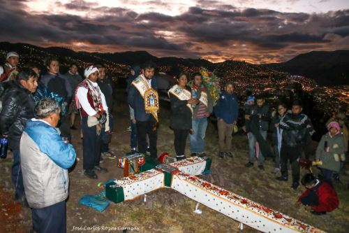 Fiesta de Cruz Velacuy en el Cusco