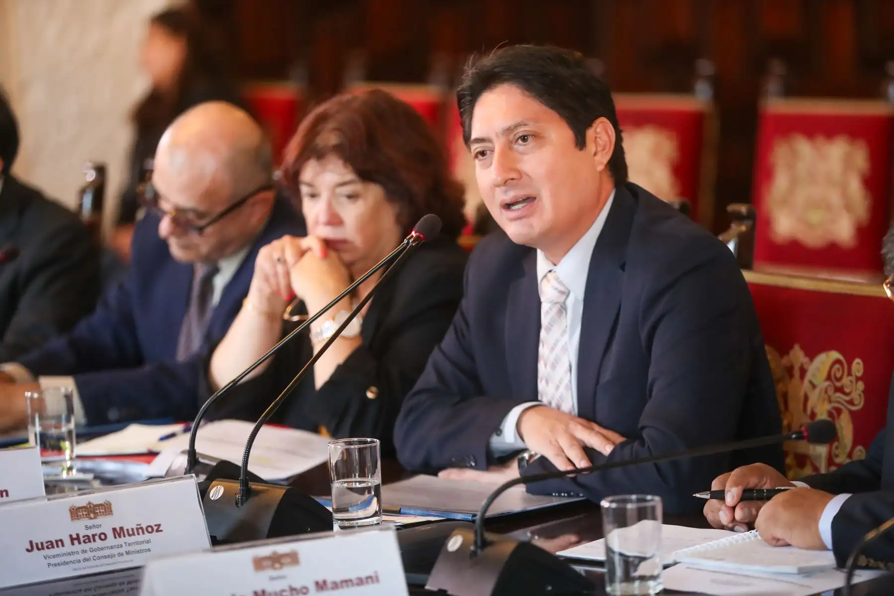 Presidenta de la república, Dina Boluarte Zegarra, y ministros de Estado sostuvieron una reunión de trabajo con el gobernador regional y autoridades de Piura en Palacio de Gobierno.
Foto: ANDINA/Presidencia Perú