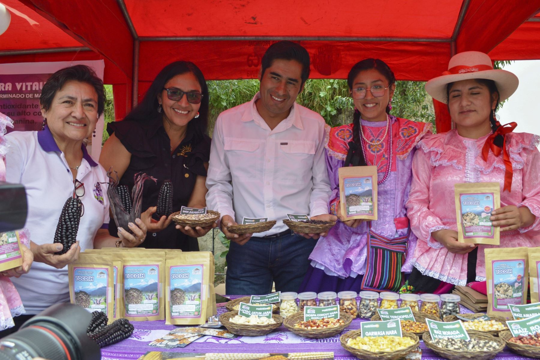 El ministro Ángel Manero participó en el II Festival del Conocimiento y Emprendimiento del Maíz Morado INIA 601, Maíz Choclo y Maíces para Cancha. Foto: ANDINA/Cortesía Eduard Lozano