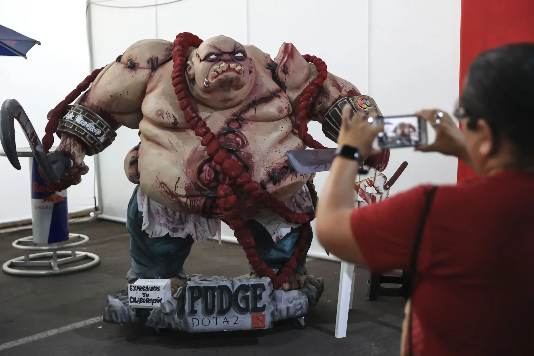 El Día del Cómic Festival se realiza en Campo de Marte con la presencia de miles de personas amantes de los cómic y de todas las edades. Artistas nacionales y extranjeros así como cosplayers participan de este importante festival. Foto: ANDINA/Jhonel Rodríguez Robles