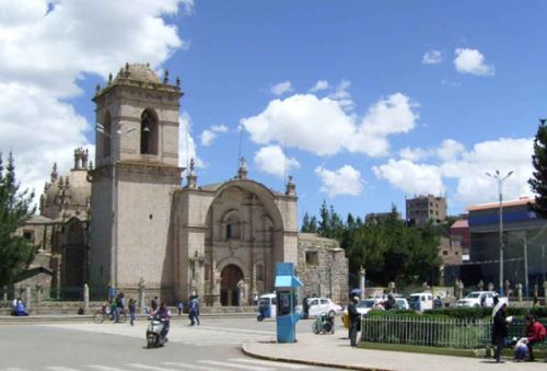 Plaza de Armas de la ciudad de Juliaca.