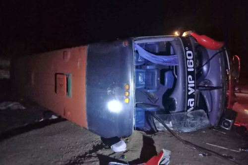 Bus interprovincial que protagonizó accidente en la vía Juliaca-Cusco, cuenta con SOAT vigente, afirma la Sutran. ANDINA/Difusión