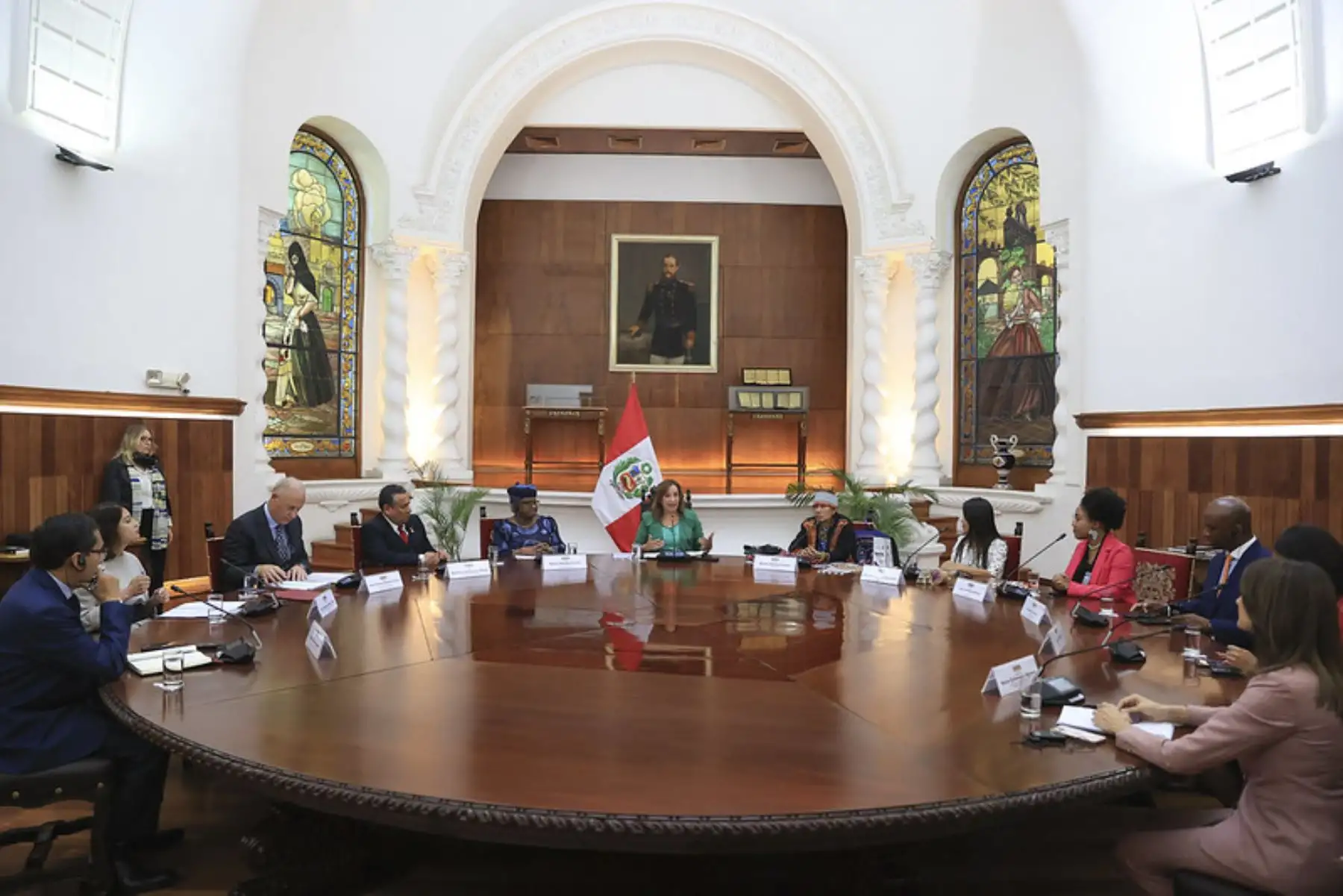 La presidenta Dina Boluarte se reunió con la directora general de la Organización Mundial del Comercio (OMC), Ngozi Okonjo-Iweala. Foto: ANDINA/ Prensa Presidencia