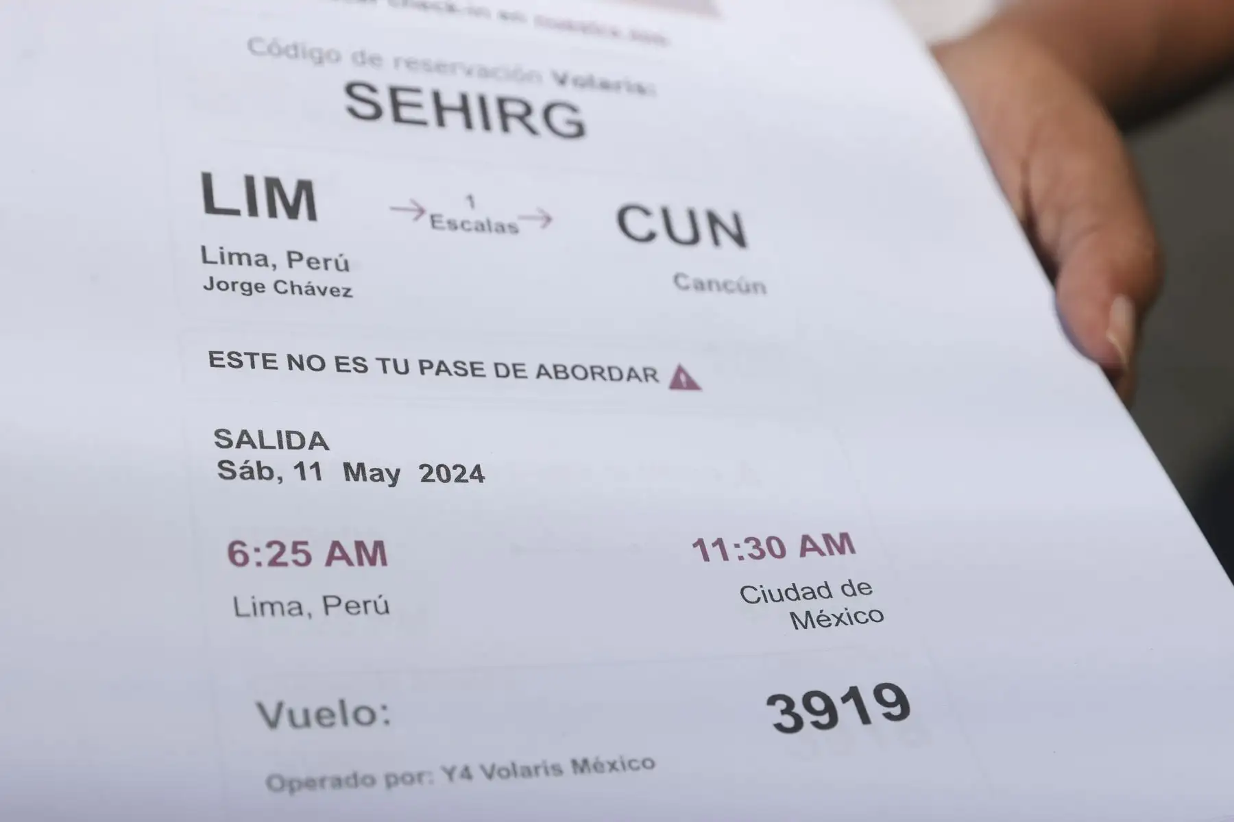 Son muchos los casos de peruanos que con pasajes en mano acuden a la Embajada de México. Foto: ANDINA/Melina Mejía