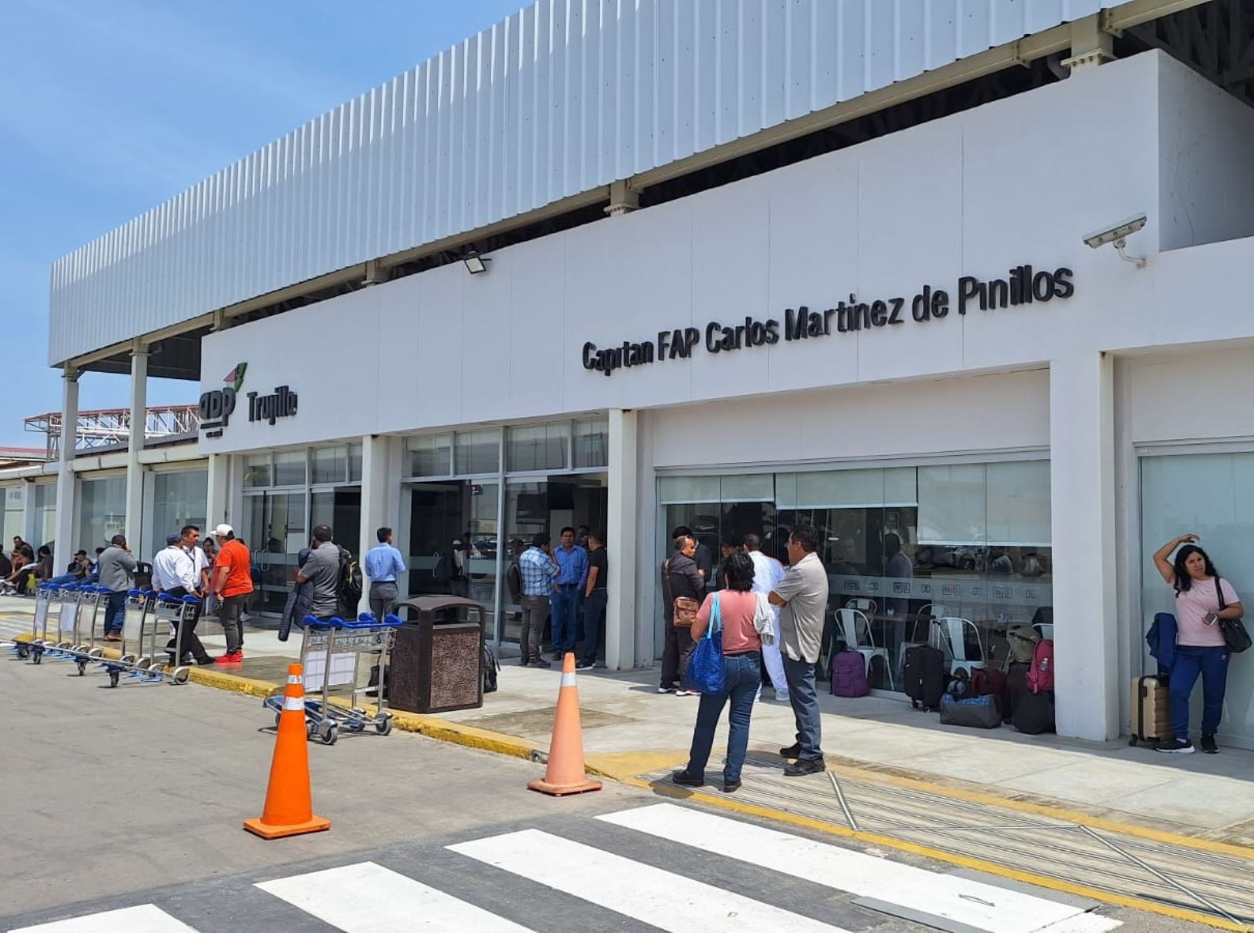El mal tiempo que se presenta en el litoral de la provincia de Trujillo obligó a cancelar hoy los vuelos programados en el aeropuerto Carlos Martínez de Pinillos. ANDINA/Difusión