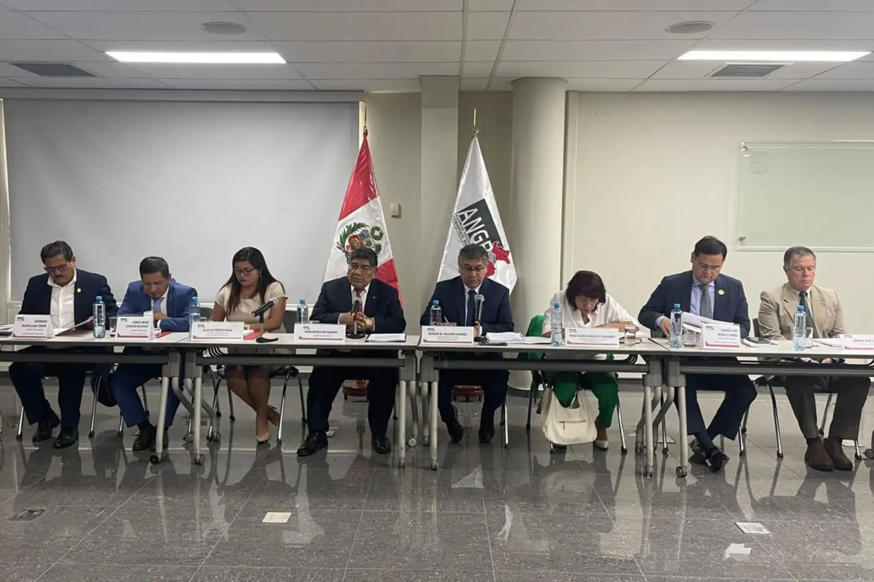 ANDINA/Difusión. La Asamblea Nacional de Gobiernos Regionales realizará mañana la Cumbre de Seguridad y la IV Cumbre Hambre Cero en la Fortaleza Real Felipe donde los gobernadores discutirán propuestas para presentarlas al Ejecutivo