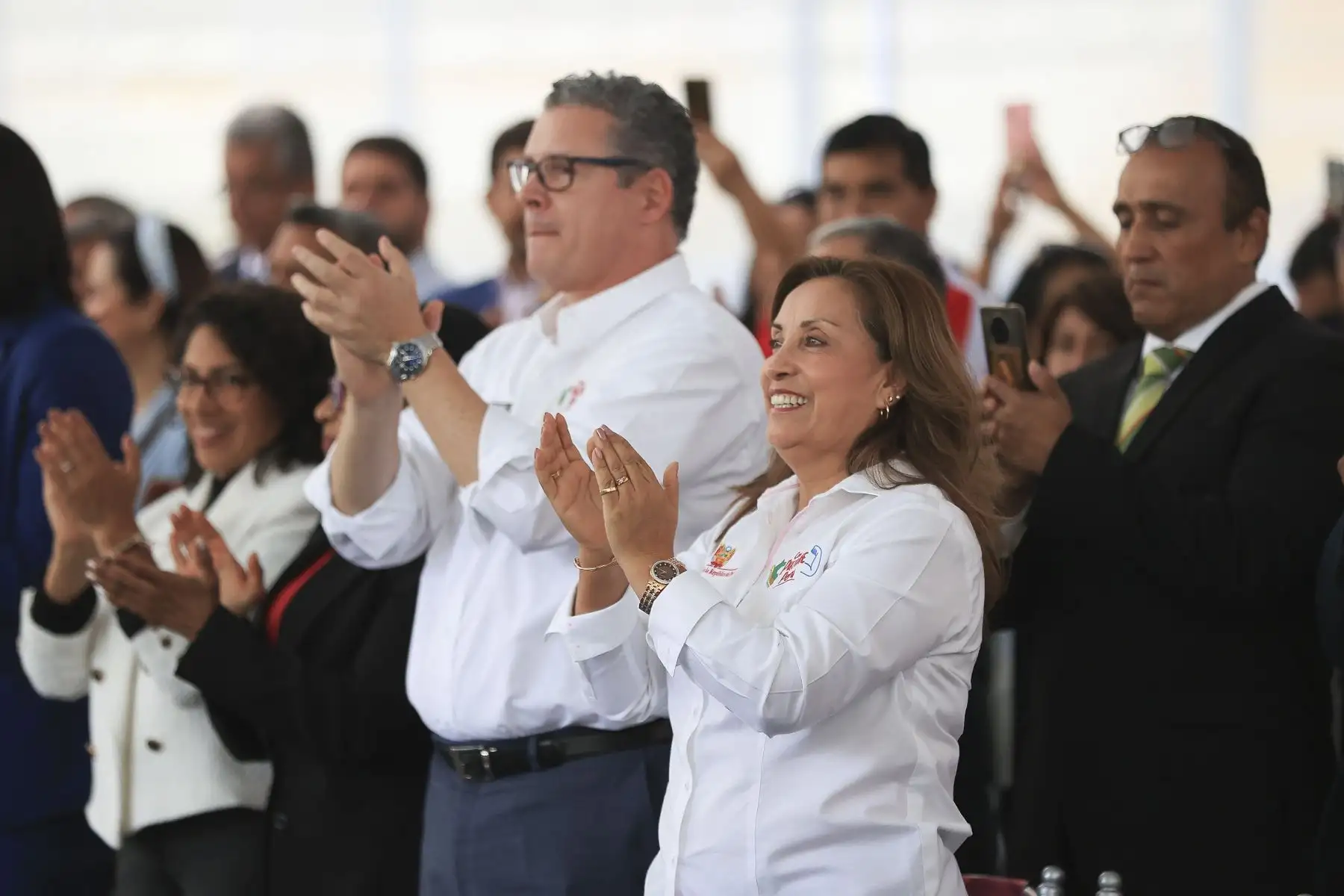 Esta tarde en el Estadio Nacional, la presidenta de la República, Dina Ercilia Boluarte Zegarra, reconoció a los jóvenes deportistas peruanos que ganaron 100 medallas en los I Juegos Bolivarianos de la Juventud 2024, realizados en Bolivia. Foto: ANDINA/Presidencia