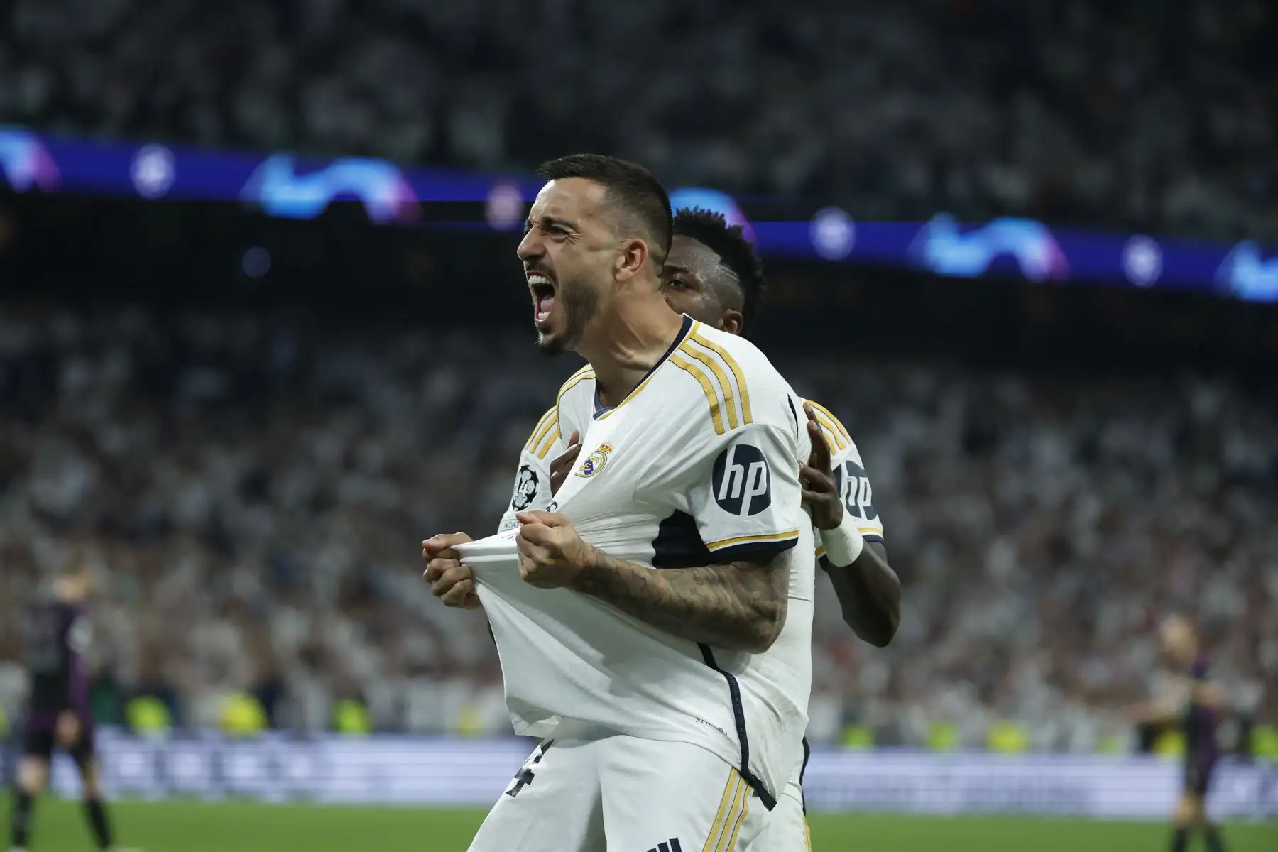 El delantero del Real Madrid, Joselu, celebra su gol del equipo madridista durante el encuentro correspondiente a la vuelta de las semifinales de la Liga de Campeones que disputan hoy miércoles Real Madrid y Bayern de Munich en el estadio Santiago Bernabéu, en Madrid. Foto: EFE