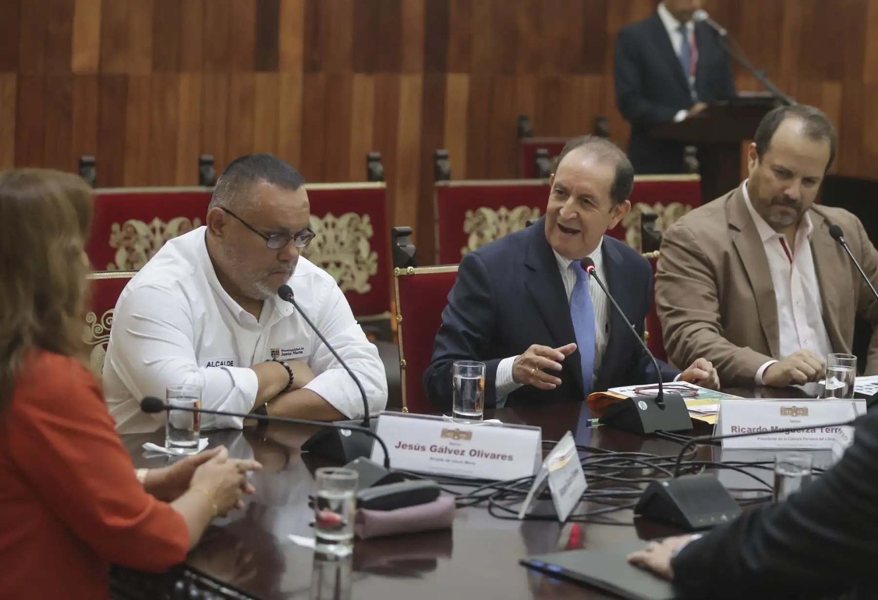 La jefa de Estado lideró reunión de trabajo con autoridades y representantes de la Cámara Peruana del Libro.
Foto: ANDINA/Prensa Presidencia