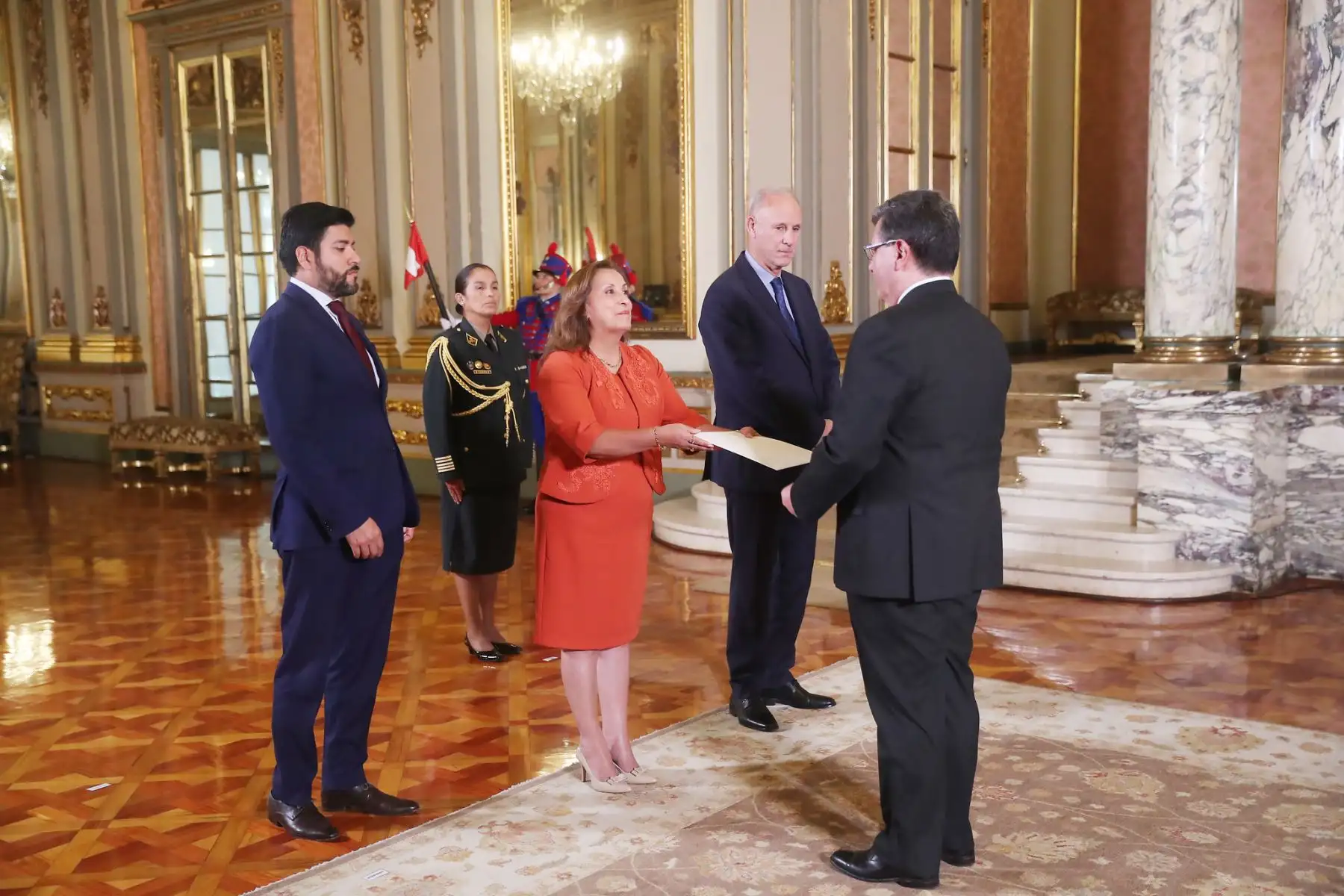 Ceremonia de presentación de cartas credenciales de embajadores residentes de Argentina y España.
Foto: ANDINA/Prensa Presidencia