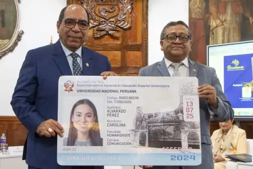 El superintendente de la SUNEDU, Dr. Manuel Castillo Venegas, presentó el diseño 2024 durante la celebración por el 200.° aniversario de la UNT. Foto: Andina/Difusión