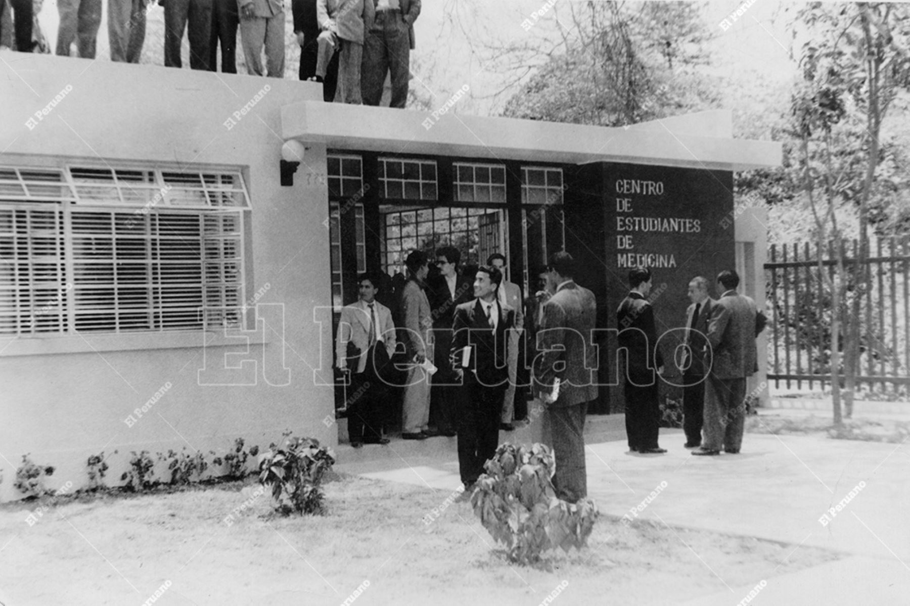 Lima - 5 octubre 1954 / Inauguración de la sede del Centro de Estudiantes de Medicina de la Universidad Nacional Mayor de San Marcos. Foto: Archivo Histórico de El Peruano