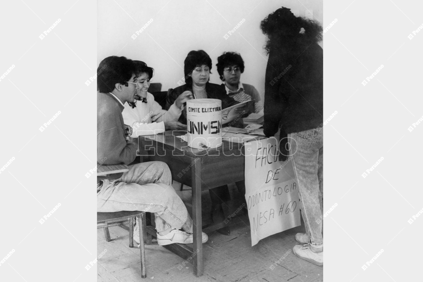 Lima - 25 junio 1991 / Elecciones para elegir representantes estudiantiles en la Universidad Nacional Mayor de San Marcos. Foto: Archivo Histórico de El Peruano