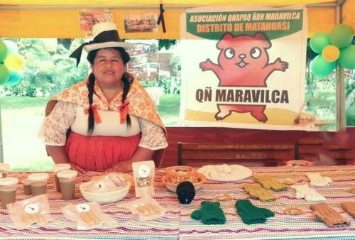 Más de 5,000 madres de familia reciben asistencia técnica, acompañamiento y financiamiento del Programa Agro Rural, del Ministerio de Desarrollo Agrario y Riego (Midagri), para implementar la crianza de cuyes en su territorio de forma tecnificada a través del proyecto de inversión: Mejoramiento de los servicios de cobertura para la competitividad de productores de cuyes en Cajamarca, Lima, Cusco, Moquegua, Áncash, Junín, Apurímac y Arequipa.