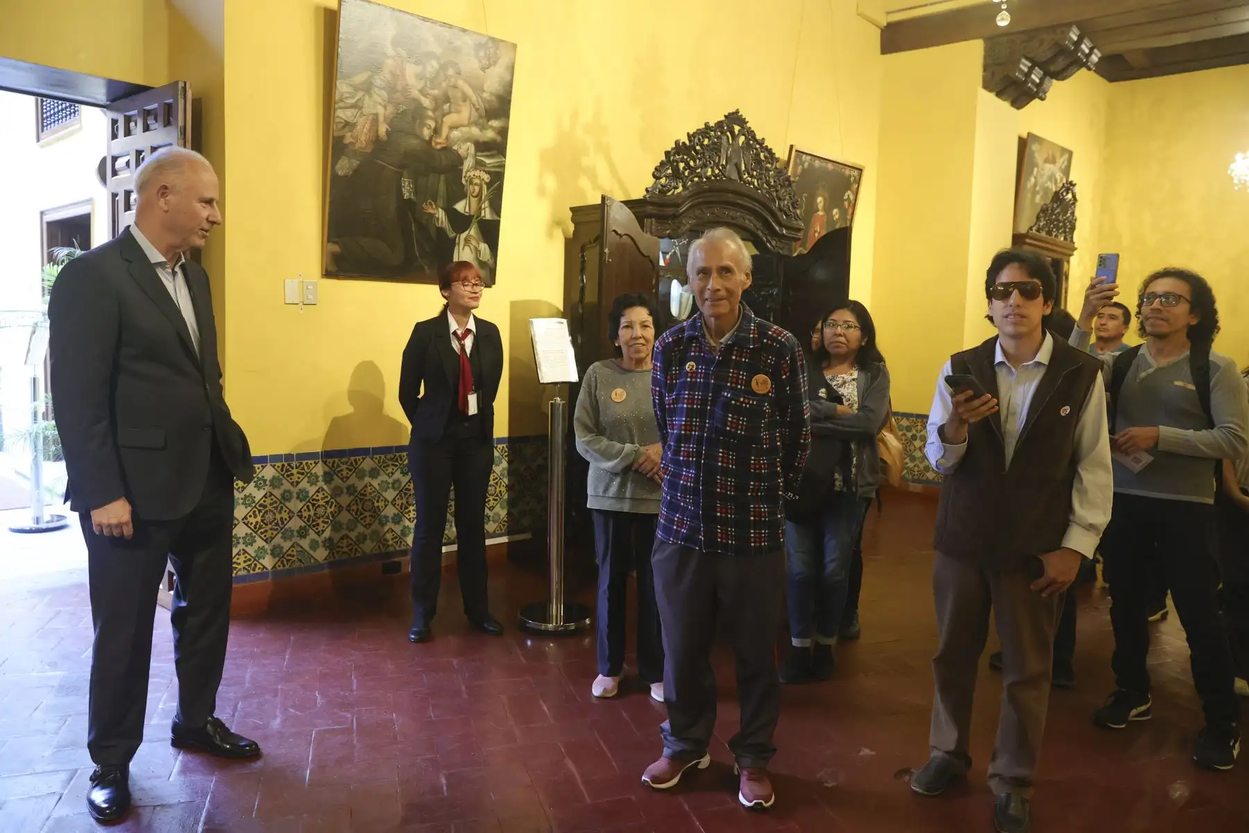 El canciller Javier Gonzalez Olaechea dio la bienvenida a los visitantes. Foto: ANDINA/Melina Mejía