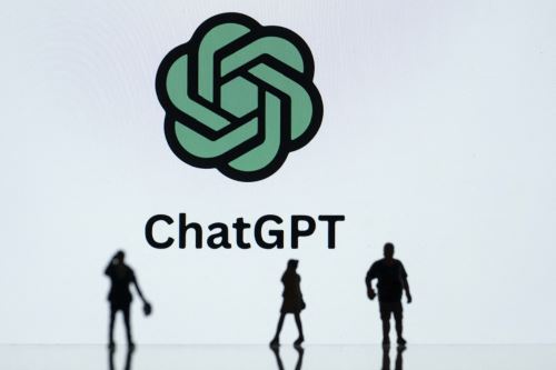 La empresa OpenAI desarrolló ChatGPT, cuya reciente versión puede razonar a través de audio, visión y texto en tiempo real.
Foto: AFP