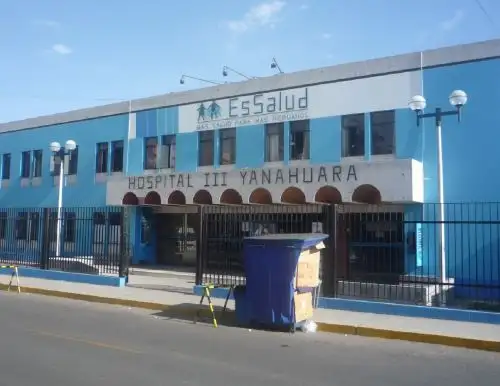 El presunto feminicida se encuentra internado en el Hospital de Yanahuara de Arequipa donde se encuentra con custodia policial.