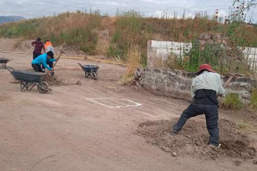Intervención arqueológica forense de la fiscalía en el cuartel Los Cabitos. ANDINA/Difusión
