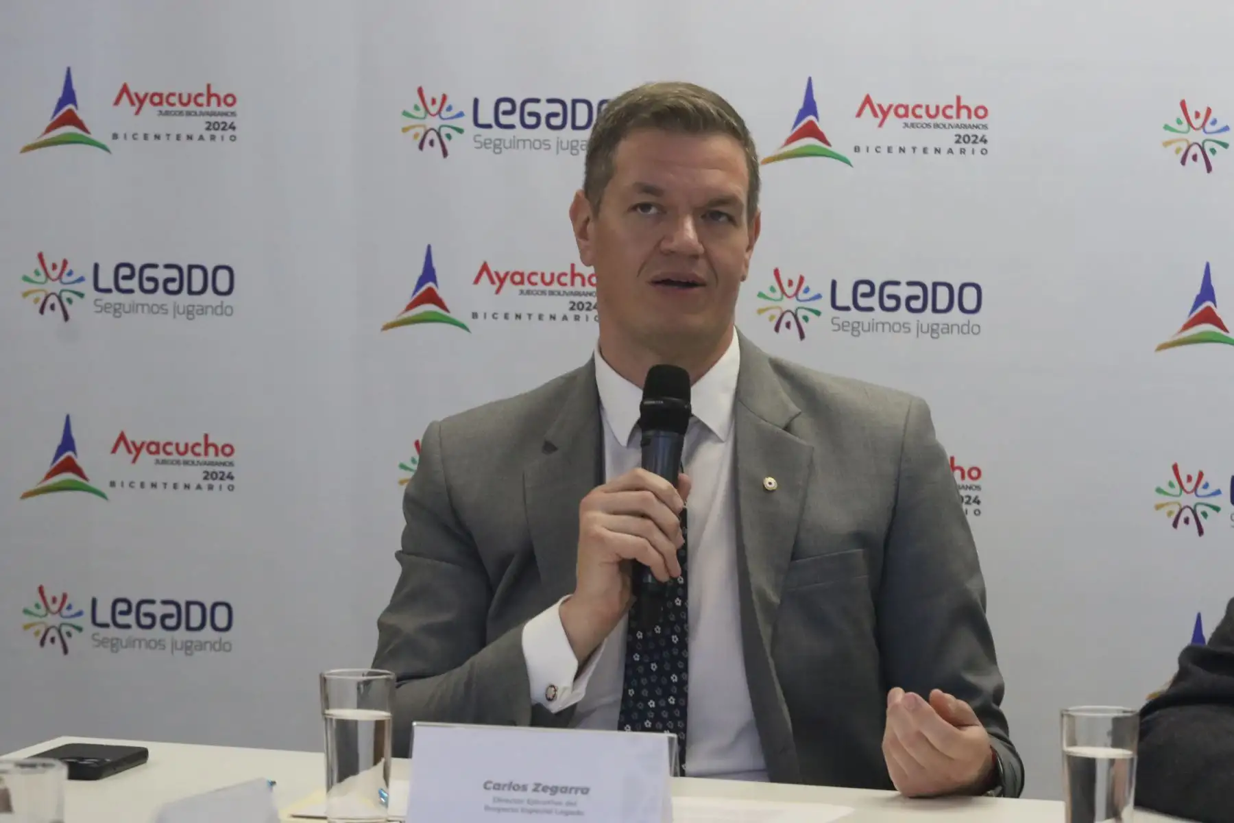 Proyecto Especial Legado presenta el Centro de Control y Operaciones de los juegos Bolivarianos del Bicentenario Ayacucho 2024, donde se podrá apreciar en tiempo real el avance de las diversas actividades para el desarrollo de esta competencia multideportiva, a realizarse del 28 de noviembre al 8 de diciembre.
FOTO:ANDINA/Hector Vinces