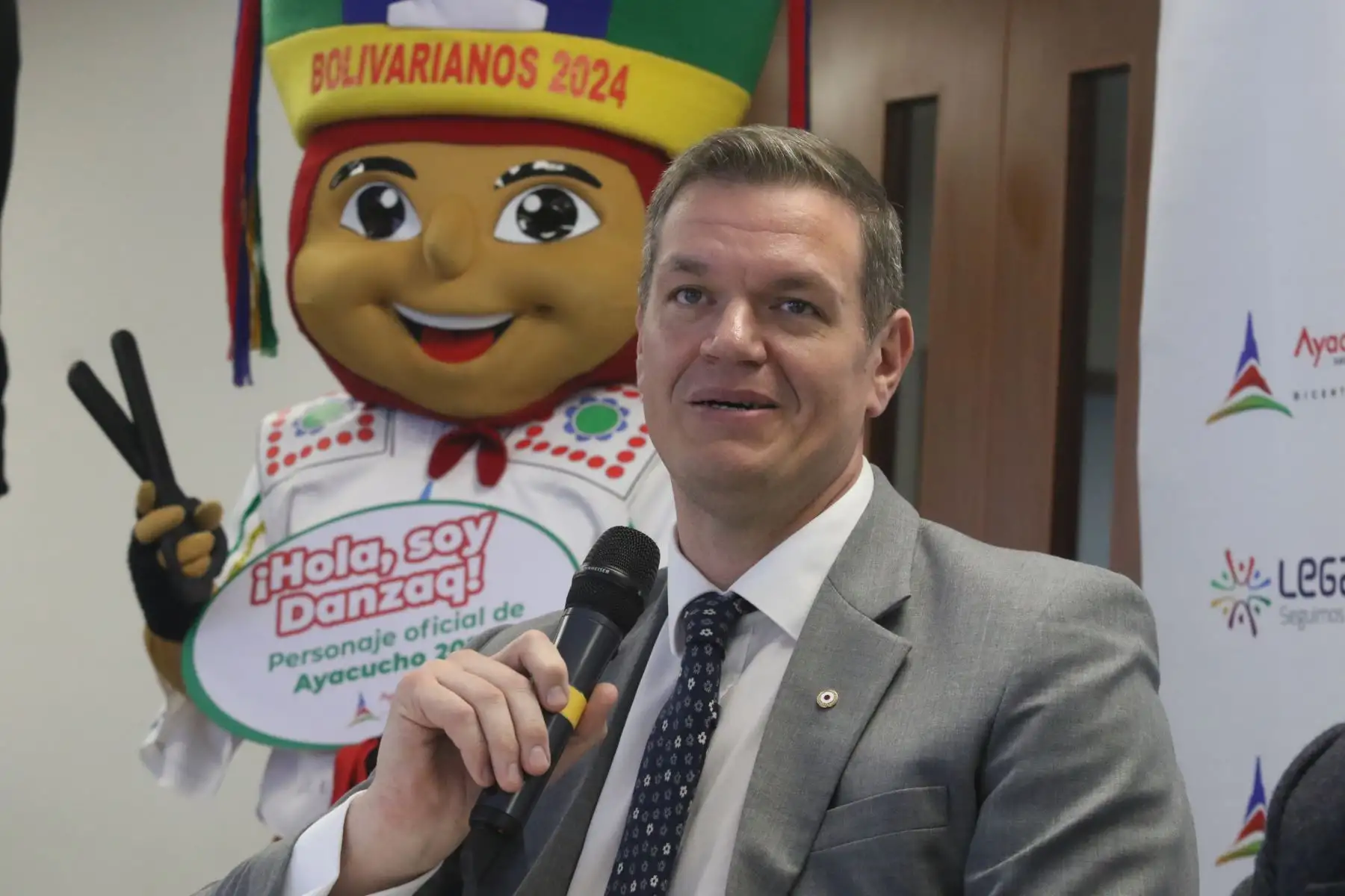 Proyecto Especial Legado presenta el Centro de Control y Operaciones de los juegos Bolivarianos del Bicentenario Ayacucho 2024, donde se podrá apreciar en tiempo real el avance de las diversas actividades para el desarrollo de esta competencia multideportiva, a realizarse del 28 de noviembre al 8 de diciembre.
FOTO:ANDINA/Hector Vinces
