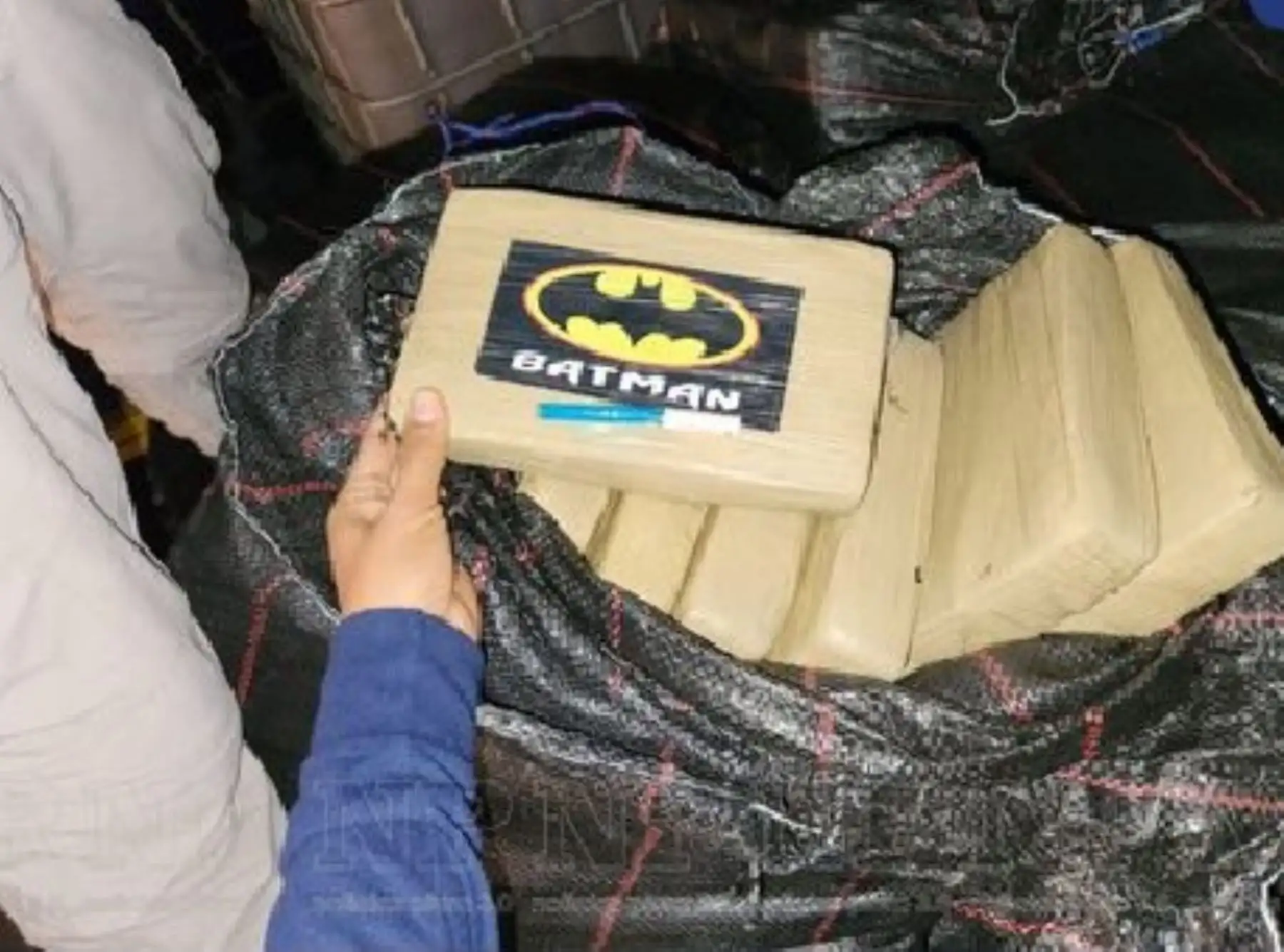 Más de 1.4 toneladas de droga incautaron la Policía Nacional y la Marina de Guerra en un operativo conjunto ejecutado en el puerto de Paita, en Piura.