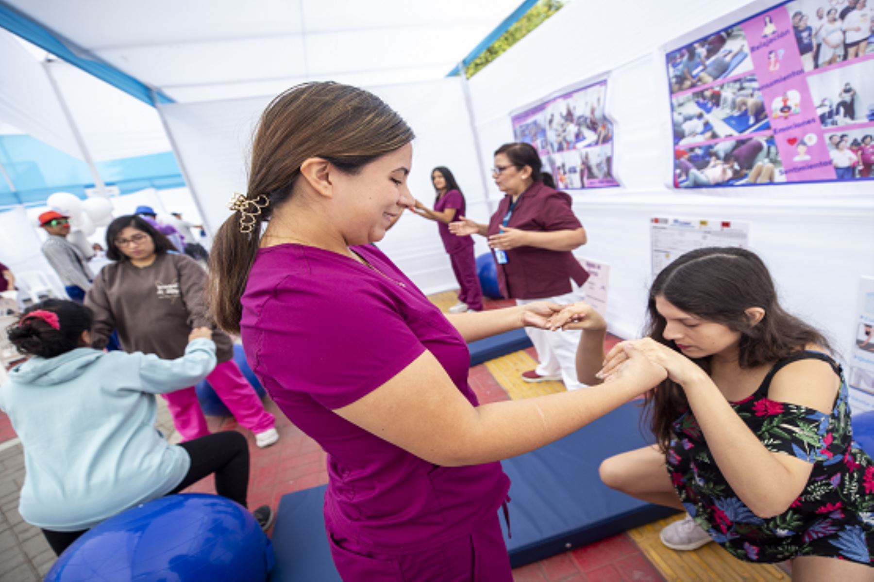 La psicoprofilaxis, un correcto control del embarazo, estimulación pre natal y más fortalecen el vínculo afectivo y contribuye a reducir índices de maltrato infantil. Foto: ANDINA/Difusión