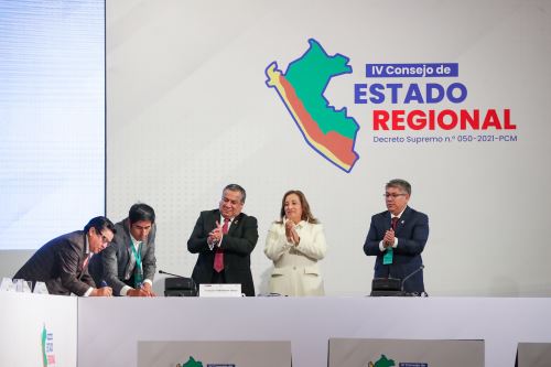 Convenio entre el Minsa y el  Gore Cajamarca se firmó durante el IV Consejo de Estado Regional, con la asistencia de la presidenta Dina Boluarte. Foto: Minsa
